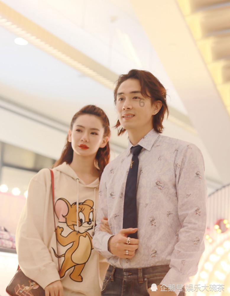 为什么谢娜当《乘风破浪》第三季的发布人竟意外的和谐？游戏画面