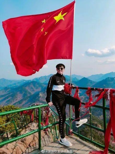 小猫钓鱼游戏龙王版有船