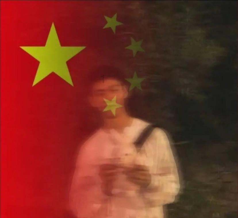 电线杆竖在路中间?韩塘村:近期要挪!