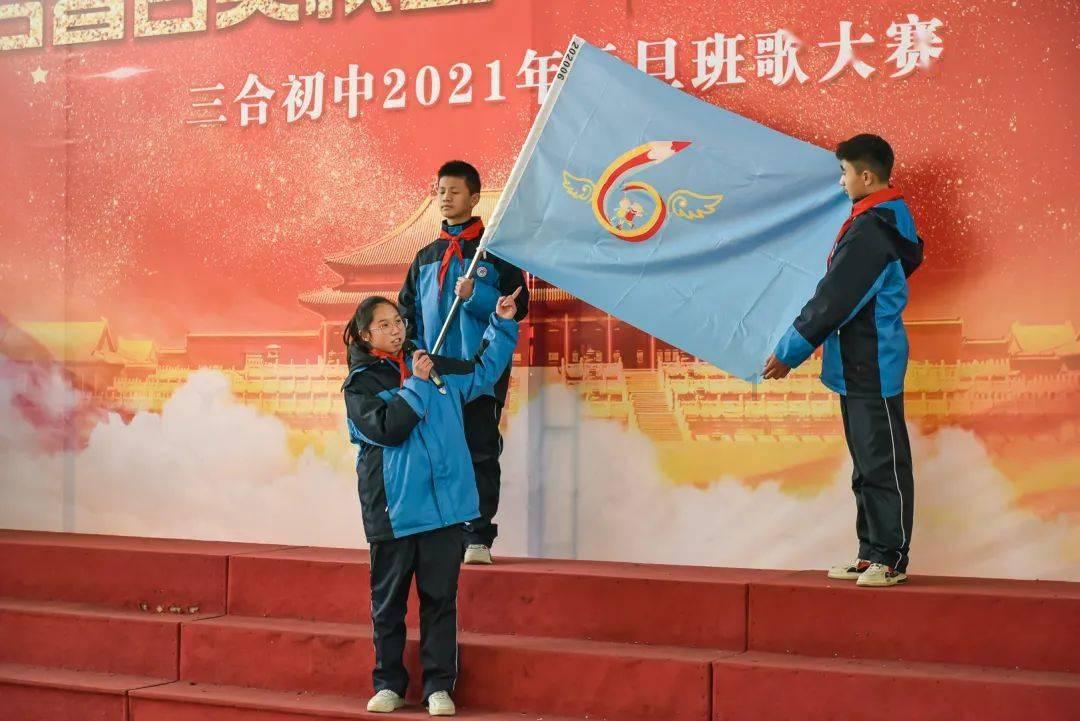 肚子咕咕叫，打嗝有一股很难闻的气体，怎么回事游戏画面