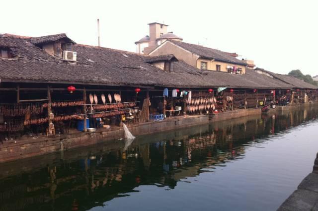 混动市场“杀疯了”!荣威D7 DMH对比秦PLUS DM-i,比亚迪扛得住?