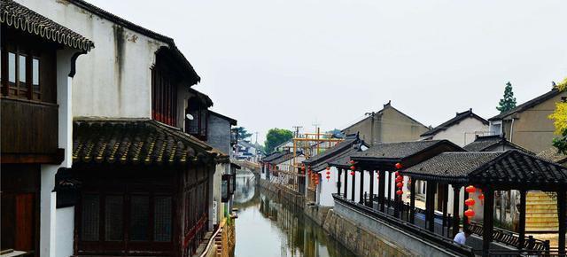 六界仙尊