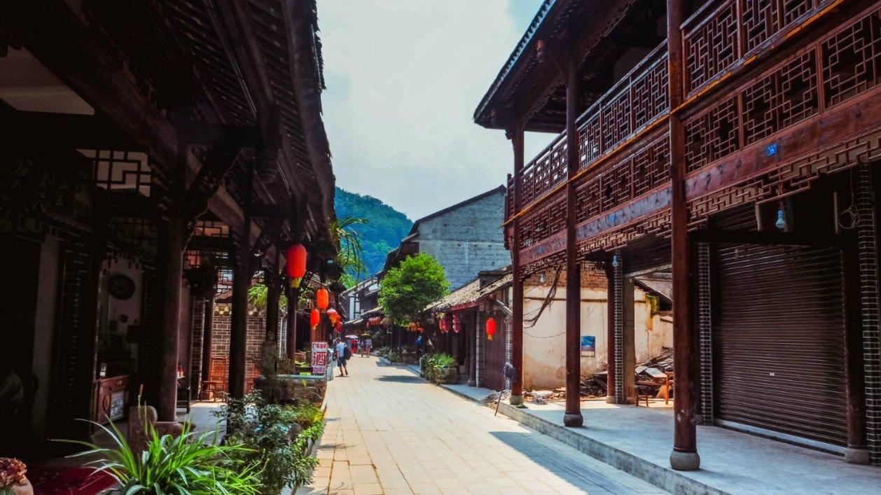和其他谋士相比，贾诩到底有何不同之处？他为何能笑到最后？游戏画面